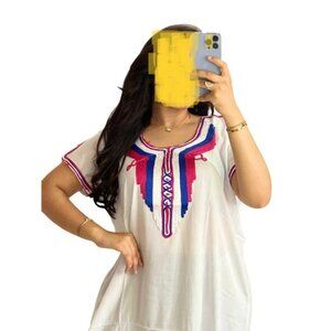 Traditional Moroccan "Gandoura" for women